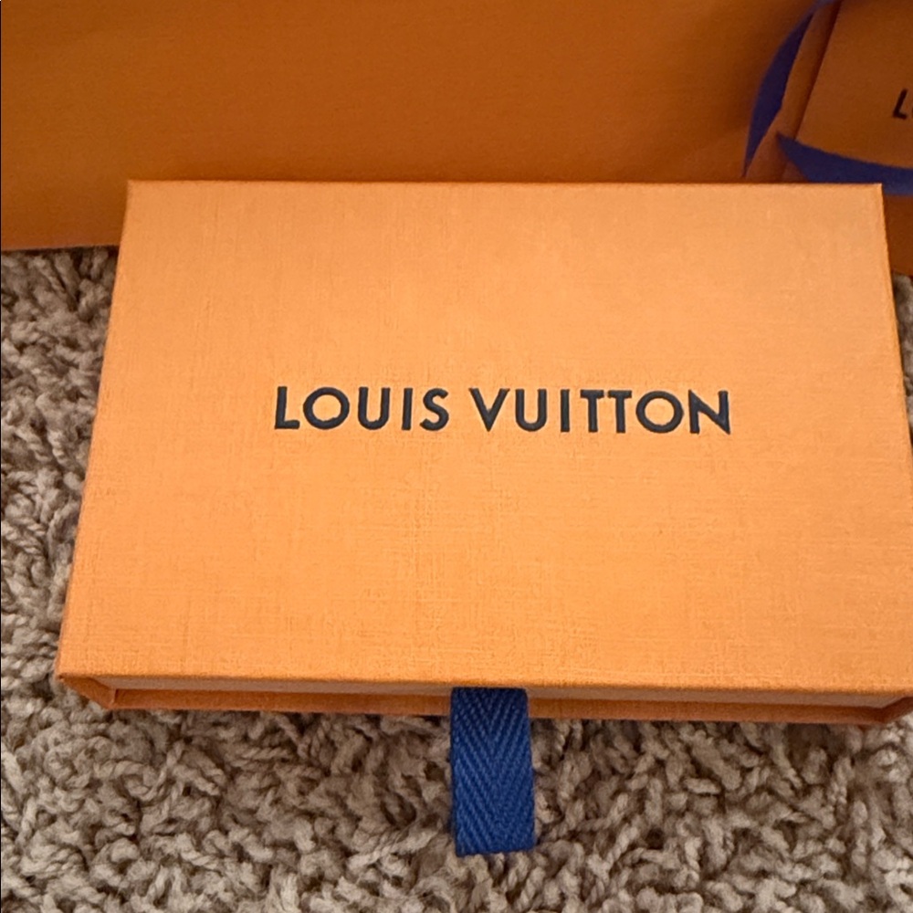 LV slide out box - authentic - Picture 2 of 3